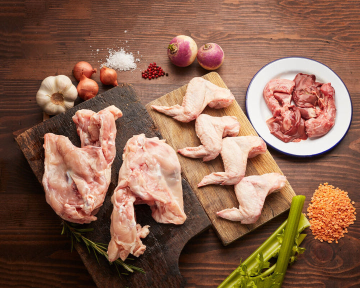 Carcass, Wings and Giblets, pack of 2 (1.3kg)
