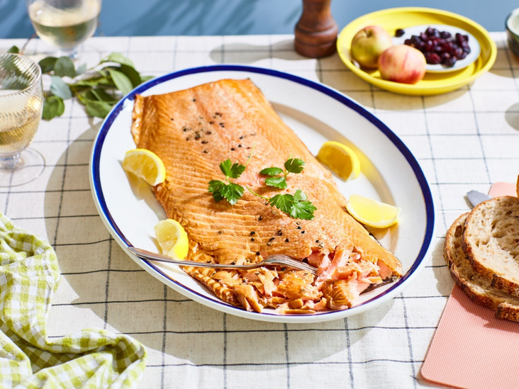 Hot Smoked Side of Land-Based Silverscale Salmon (900g-1.1kg)