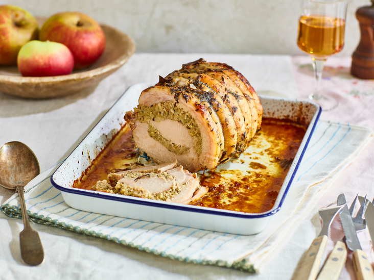 Slow-Cooked Pork Loin with Brandy & Apple Stuffing (500g)