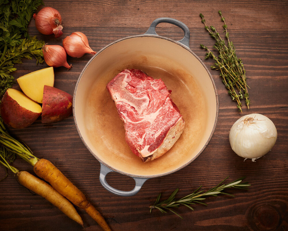 Beef Neck on the Bone (454g) Field & Flower Meat