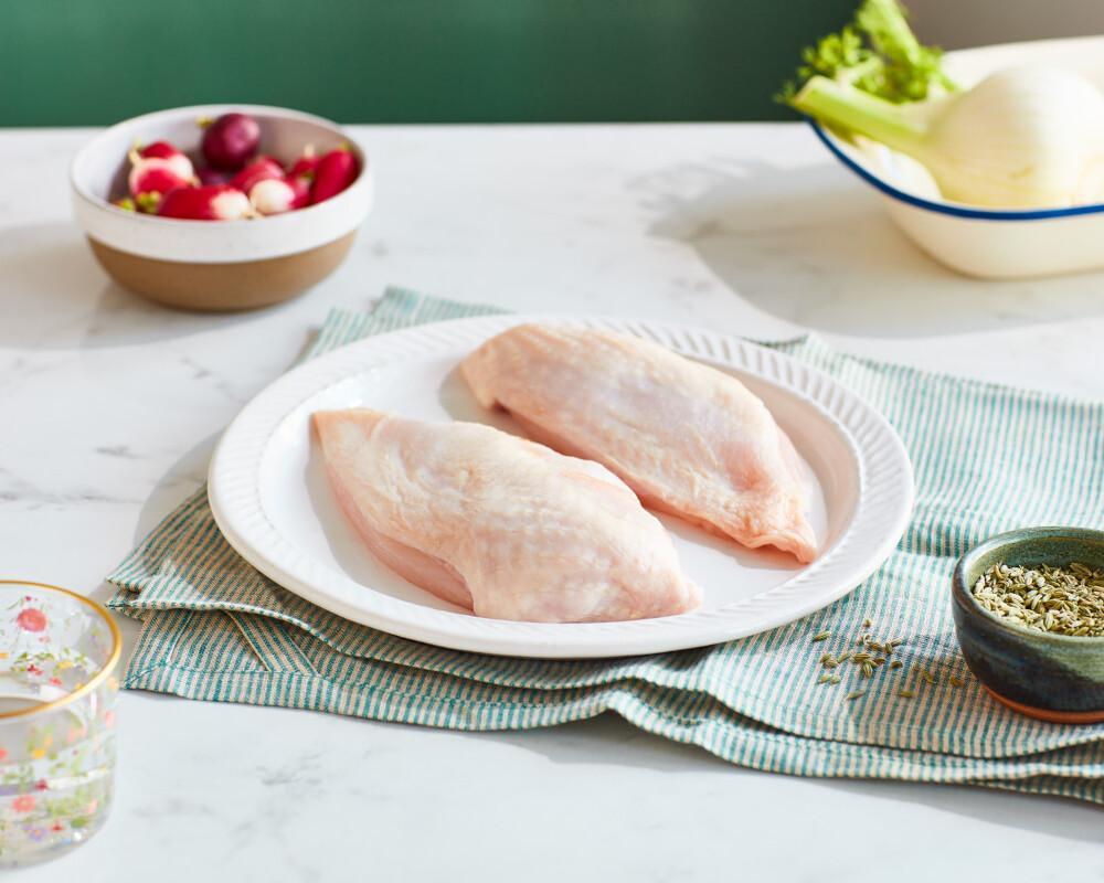Skin-on Chicken Breasts (360g)