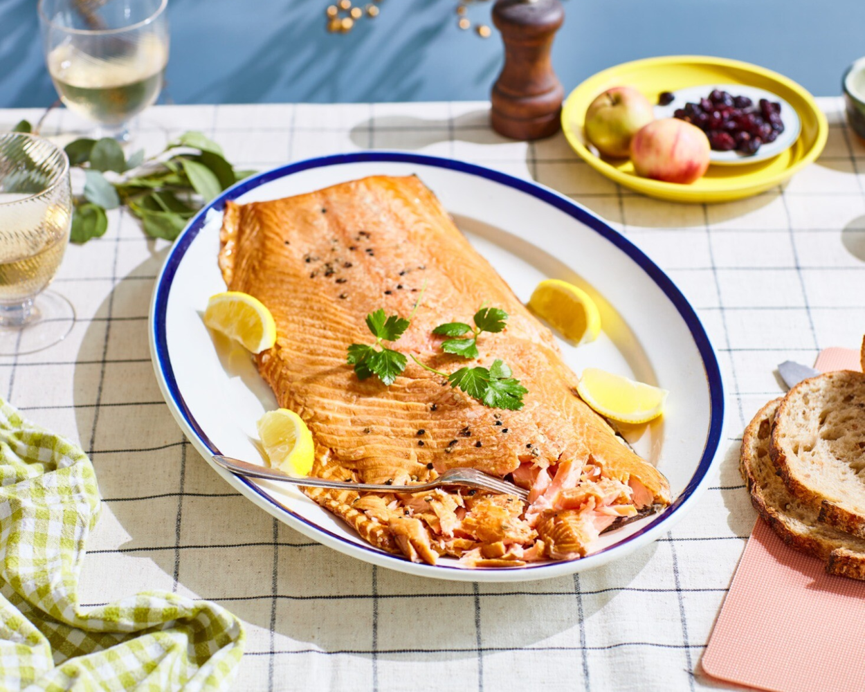 Hot Smoked Side of Salmon (1kg)