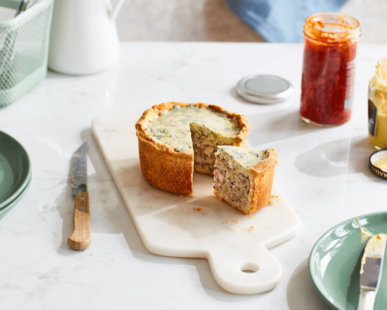 Stilton, Apple and Sage Pork Pie (460g)