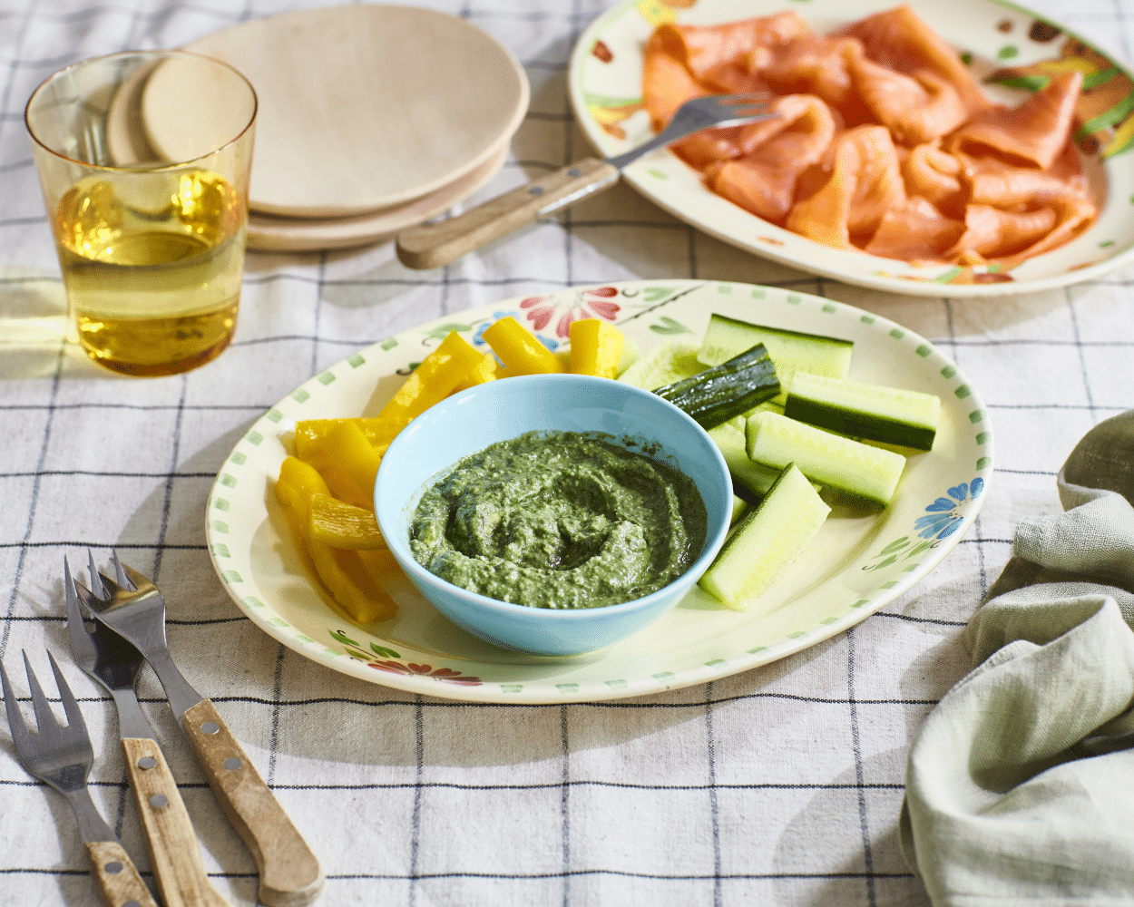Wilted Spinach & Ricotta Dip with Roasted Cashew Nuts (150g)