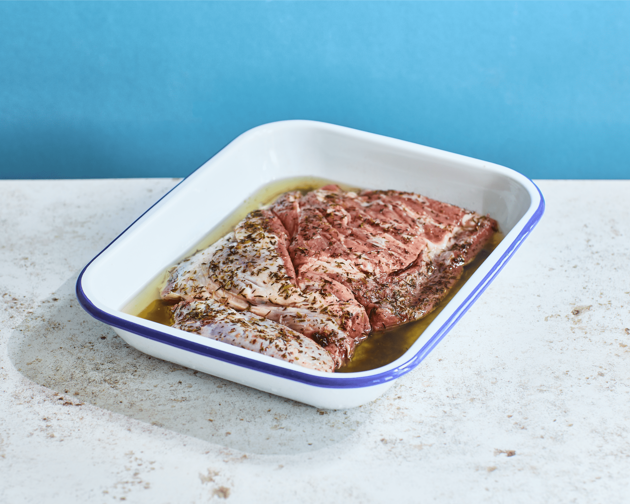 Boneless Shoulder of Lamb in Thyme & Garlic (800g)